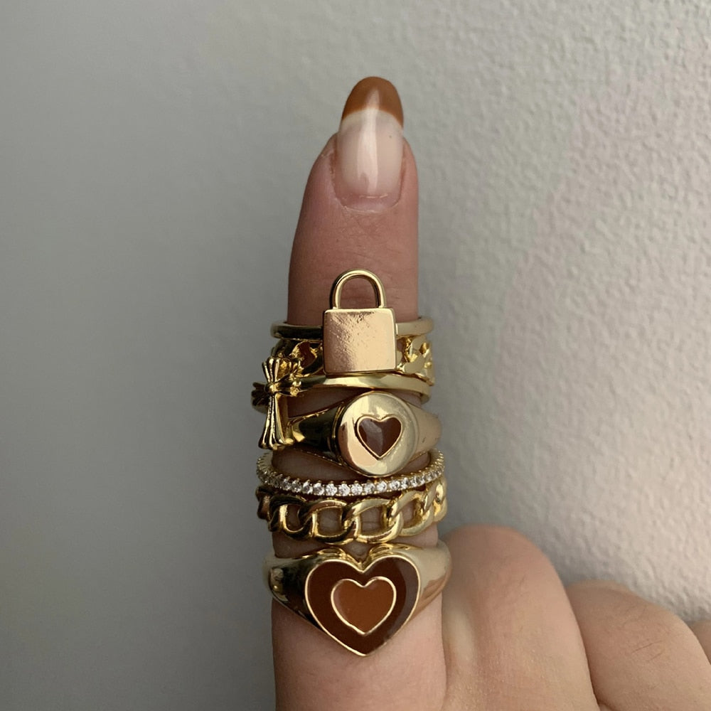 Sparkle with the Creative Love Heart Ring! 💖