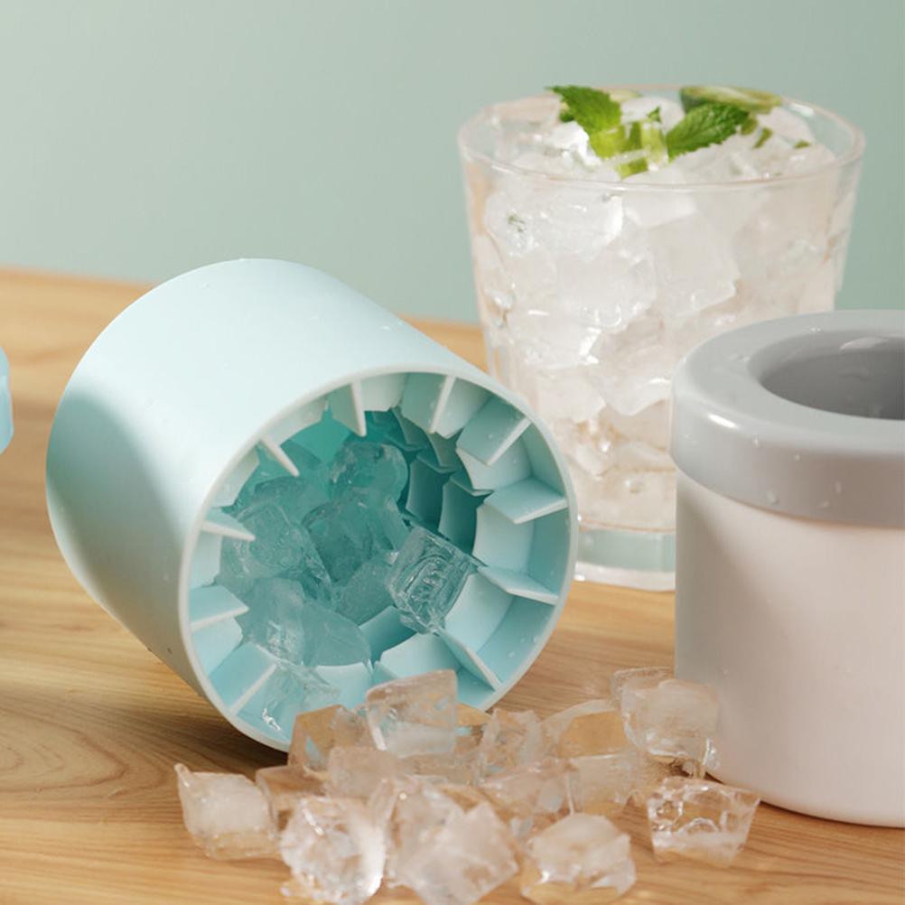 ❄️ Enjoy Refreshing Drinks Year-Round with the Silicone Cylinder Portable Ice Maker Bucket! 🌞