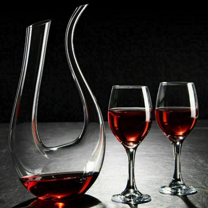 Elevate Your Wine Experience with the Crystal U-Shaped Wine Decanter! 🍷✨